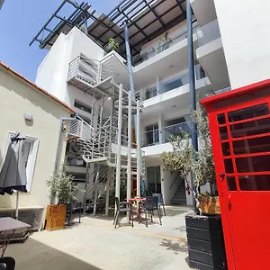 st-lazaros-studios-2.hotelsatayianapa.com/